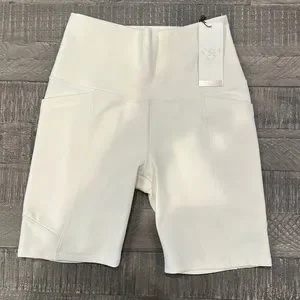 Carrie underwood bike shorts hotsell